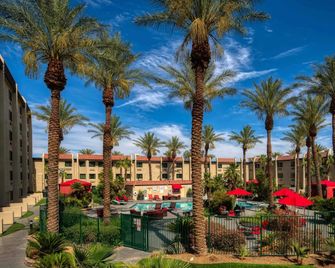 Silver Sevens Hotel and Casino, a Wyndam Garden - לאס וגאס - בריכה