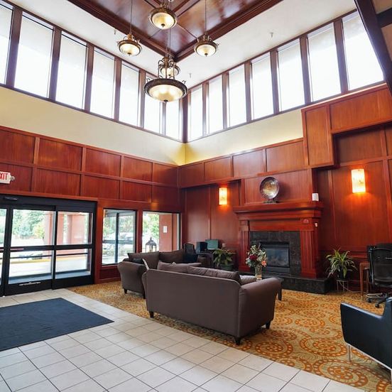 Ramada by Wyndham Tukwila Southcenter image 1