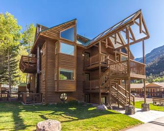 Affordable Condo-Walk to Downtown Ouray- Patio and Grill - Ouray - Building