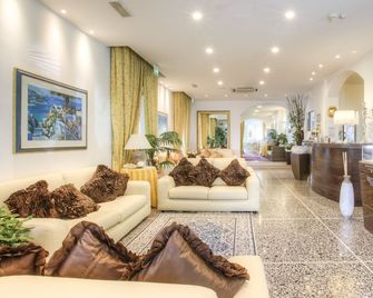 Hotel Ca' Bianca - Riccione - Lobby