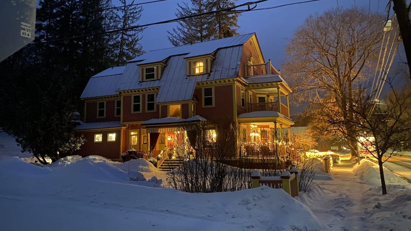 The Village Inn of Woodstock