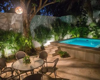 Cozy house downtown Cancun - Cancún - Pool