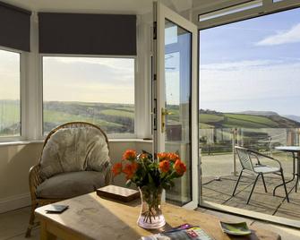 Crogal Farmhouse - New Quay - Balcony