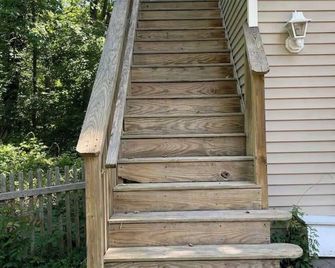 Charming studio in Cape May Court House - perfect for a couples getaway - Cape May Court House - Stairs