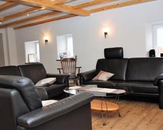 Eifeler farmhouse - Plütscheid - Sala de estar