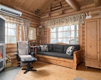 Ainola Cottage - Alapitkä - Living room