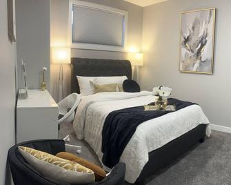 New haven get-away. - Leduc - Bedroom