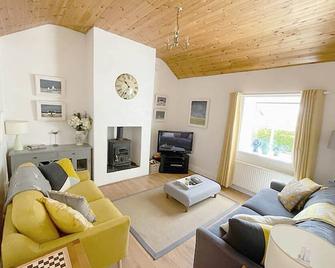 Kizzie Cottage Killorglin by Trident Holiday Homes - Killorglin - Living room