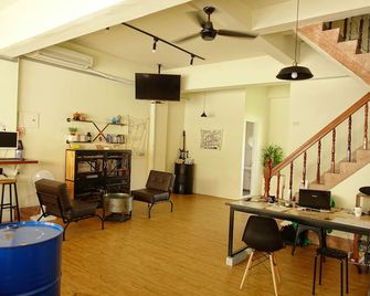 Chiayi Petite Hostel - Chiayi