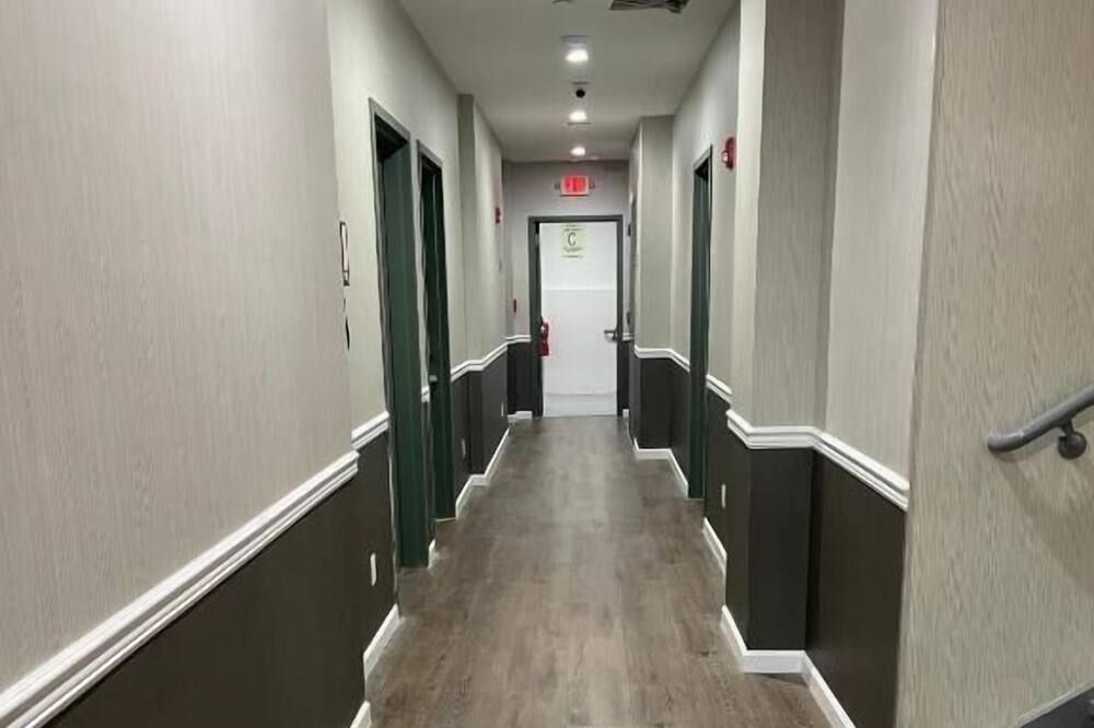 King Hotel Brooklyn Sunset Park - Brooklyn - Hallway