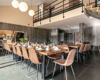 Ons Huis - 헷첼 엑셀 - 레스토랑