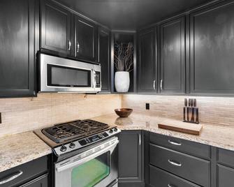 The Schoolhouse Acre - Kincardine - Kitchen