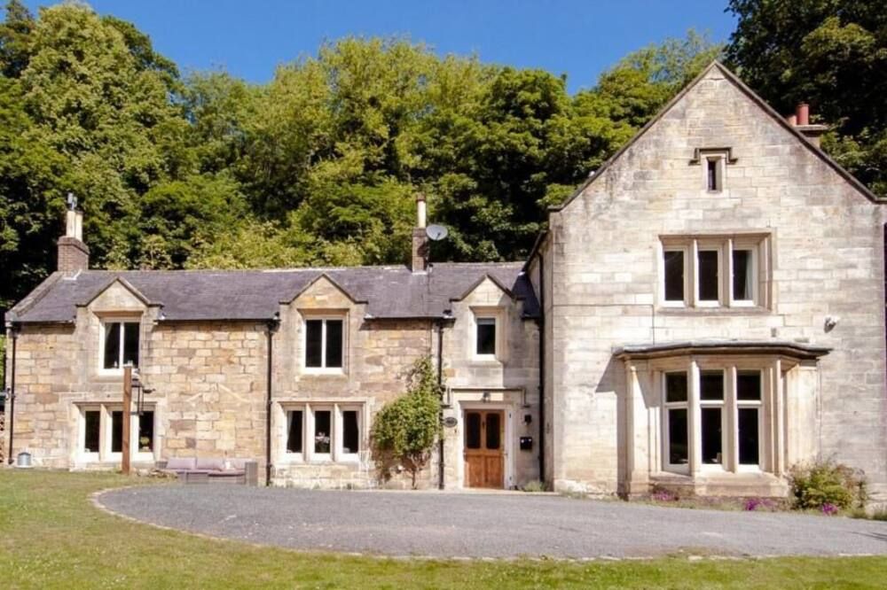 Mulgrave Country Cottage