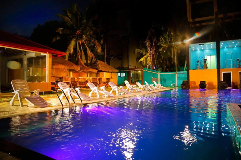 White House Hotel - Anuradhapura - Piscina