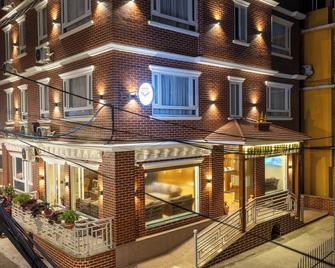 Shuvatara Suites & Spa, Thamel - Katmandu - Byggnad