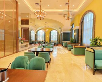 Blue Ocean Hotel - Zaozhuang - Lobby