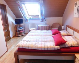 Pension Birgit Pazen - Zeltingen-Rachtig - Schlafzimmer