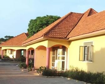 Peniel Beach Hotel - Entebbe - Edificio