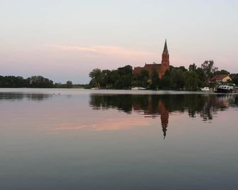Ferienresidenz MÜritzpark - Röbel/Müritz - Außenansicht