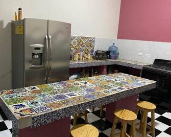 My Family In Monterrey - Hostel - Monterrey - Cocina