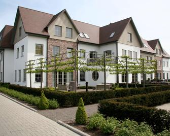 Biznis Hotel - Brouwershof - Lokeren - Gebouw