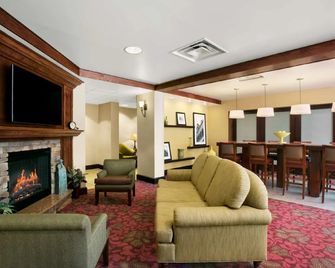 Hampton Inn Erie-South - Erie - Oleskelutila
