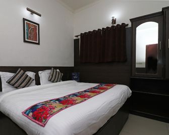 Flagship 11668 Hotel Good Times - Rudrapur - Bedroom