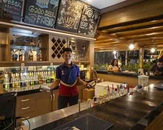 Puri Senggigi Hotel - Senggigi - Bar