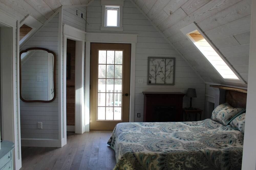 Stonehaven Cottages - 'The Gatekeeper Cottage' - Rice Lake - Slaapkamer