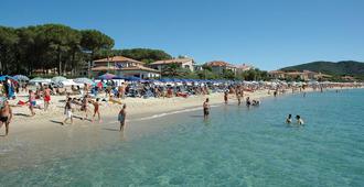 Mistral Hotel - Campo nell'Elba - Beach