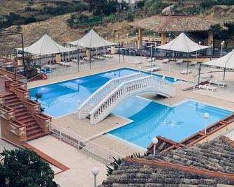 Helios Hotel - San Cataldo - Pool