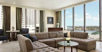 DoubleTree by Hilton New Orleans - New Orleans - Living room
