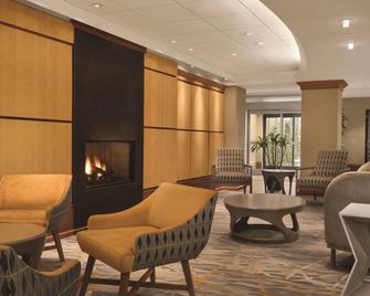 DoubleTree by Hilton Warwick Providence Airport - Warwick - Lounge
