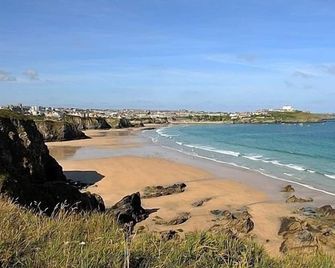 Superb Well Equipped Family House In Quiet Area With Sea Views, Close To Beaches - Newquay - Beach