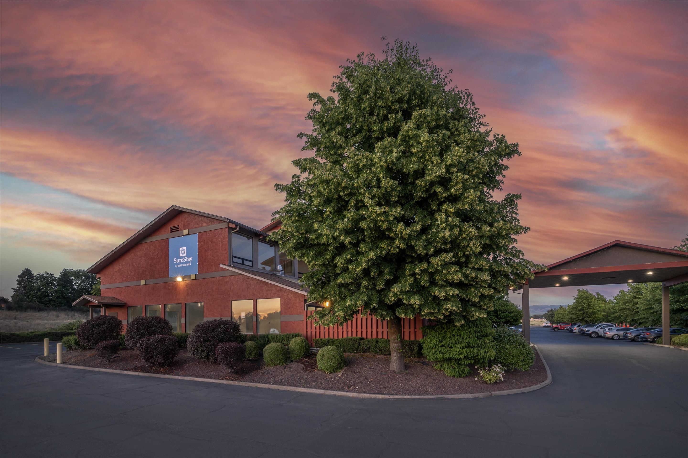 SureStay by Best Western Walla Walla - Walla Walla - Building