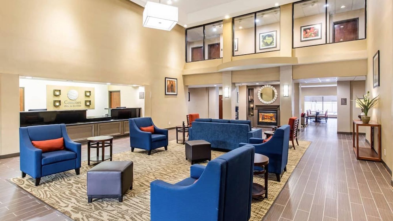 Comfort Inn & Suites Iah Bush Airport - East