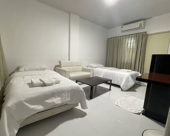 Morning Home - Lop Buri - Bedroom