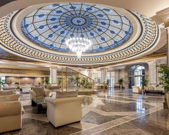 Kempinski Hotel The Dome Belek - Belek - Recepción