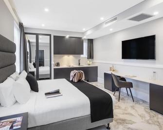 Gladius Hotel And Suites - Parramatta - Bedroom