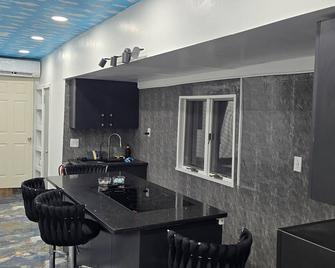 The Georges Hidden Gem - Mount Vernon - Kitchen