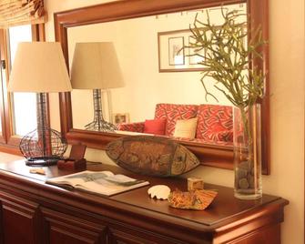 Hotel Vila Bela - Porto da Cruz - Room amenity