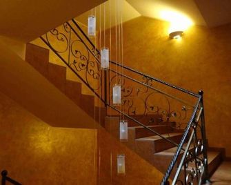 Hotel Best Inn Bydgoszcz S5 - Bydgoszcz - Stairs