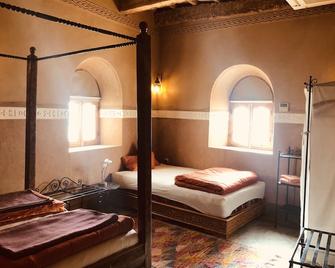 Kasbah Hotel Ait Omar - Nkob - Schlafzimmer