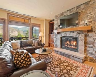 Beaver Creek Landing A302 by East West Hospitality - Edwards - Pokój dzienny
