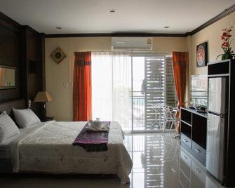 Swiss Style Guesthouse - Cha-am - Habitación