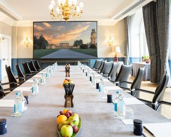 Cliveden House - Maidenhead - Konferenční místnost