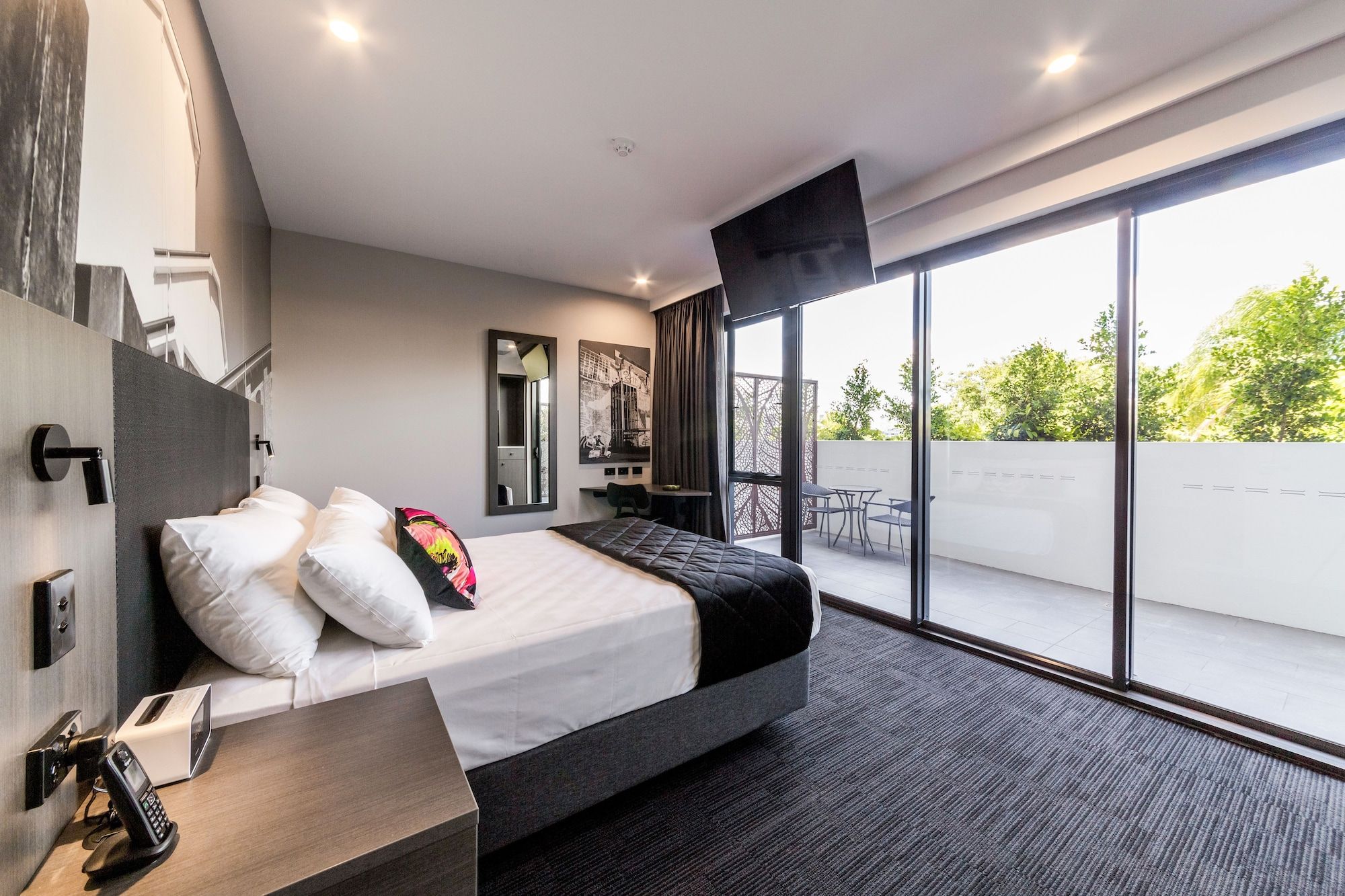 Sage Hotel James Street thumbnail 3