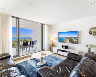 Redvue Holiday Apartments - Redcliffe - Living room