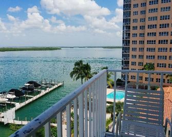 Lover's Key Beach Club by Check-In Vacation Rentals - Estero