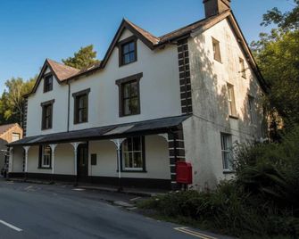 The Snowdon Ranger Hostel - Caernarfon - Building